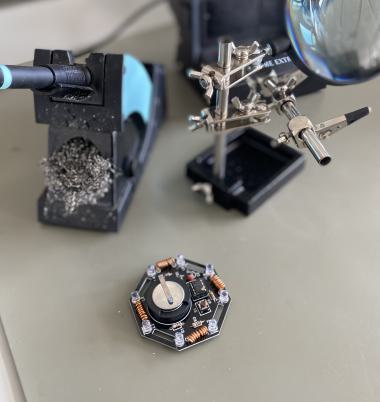 9. April 2026 // Hagen // Elektronik: Lötprojekt „Atom-Herz“